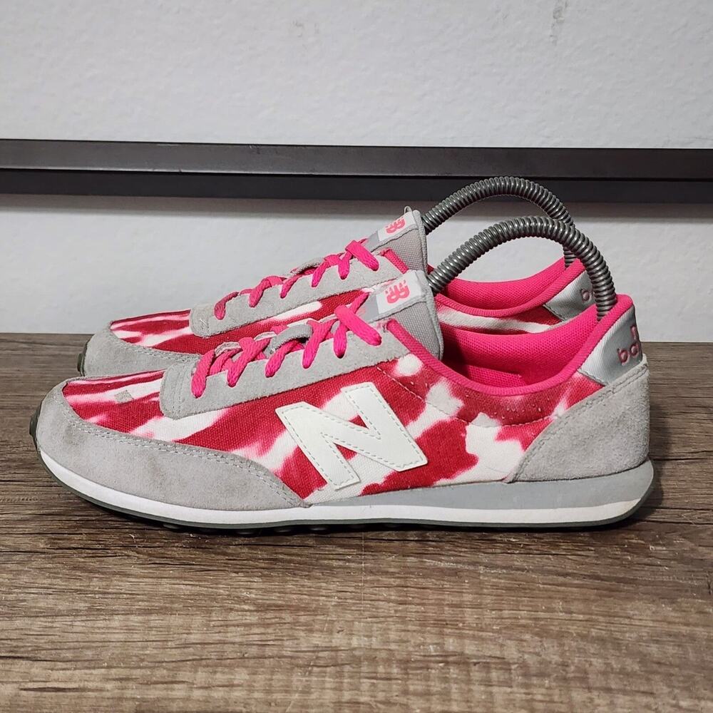 New balance 410 Women's Athletic Shoes Sneakers Size 8.5 Pink